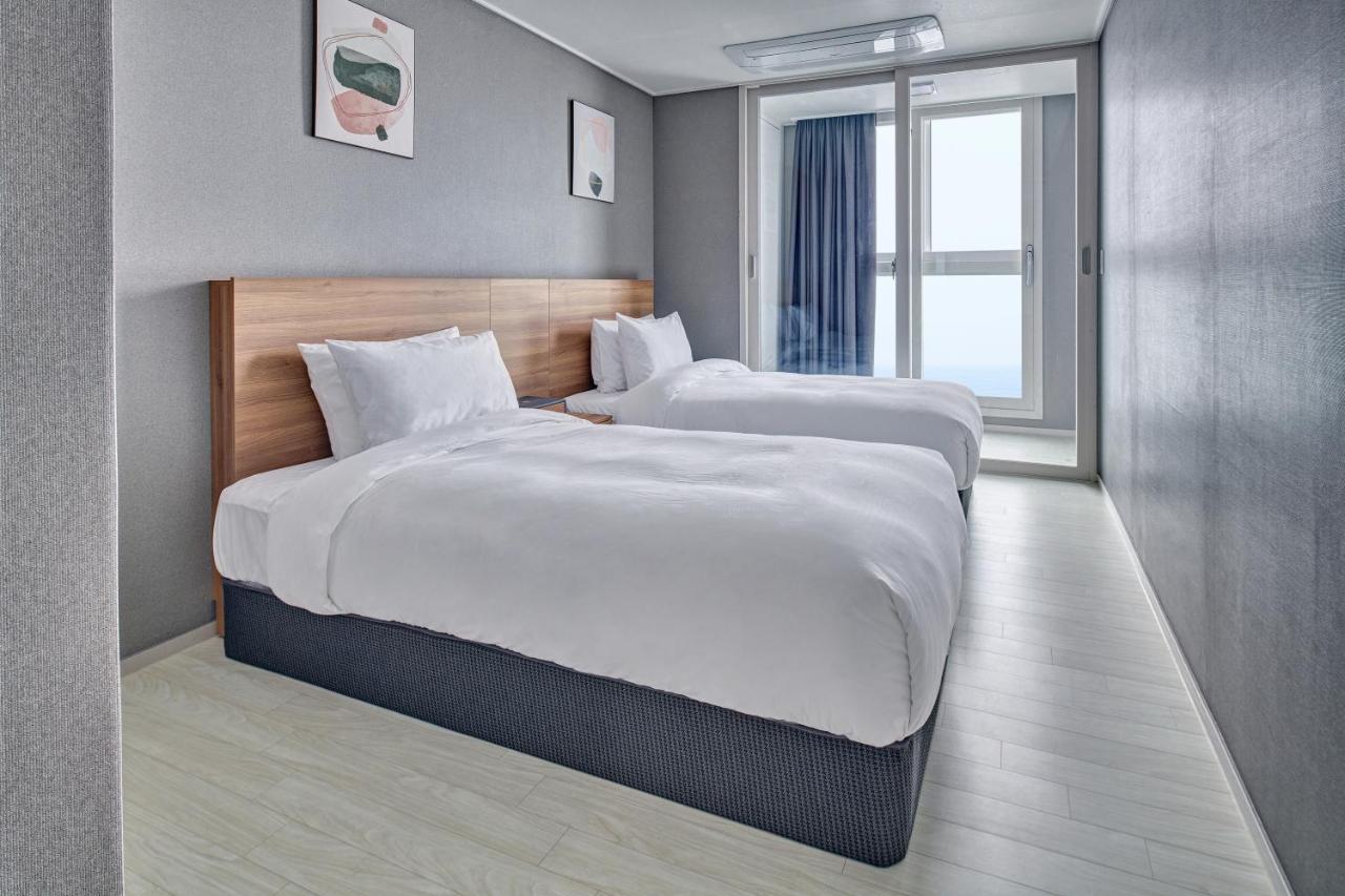 Gangneung Chonpines Ocean Suites Hotel Exterior foto
