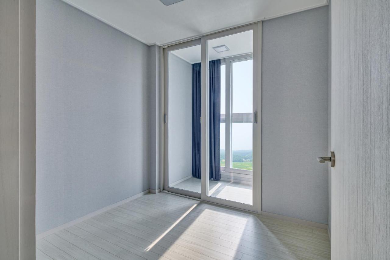 Gangneung Chonpines Ocean Suites Hotel Exterior foto